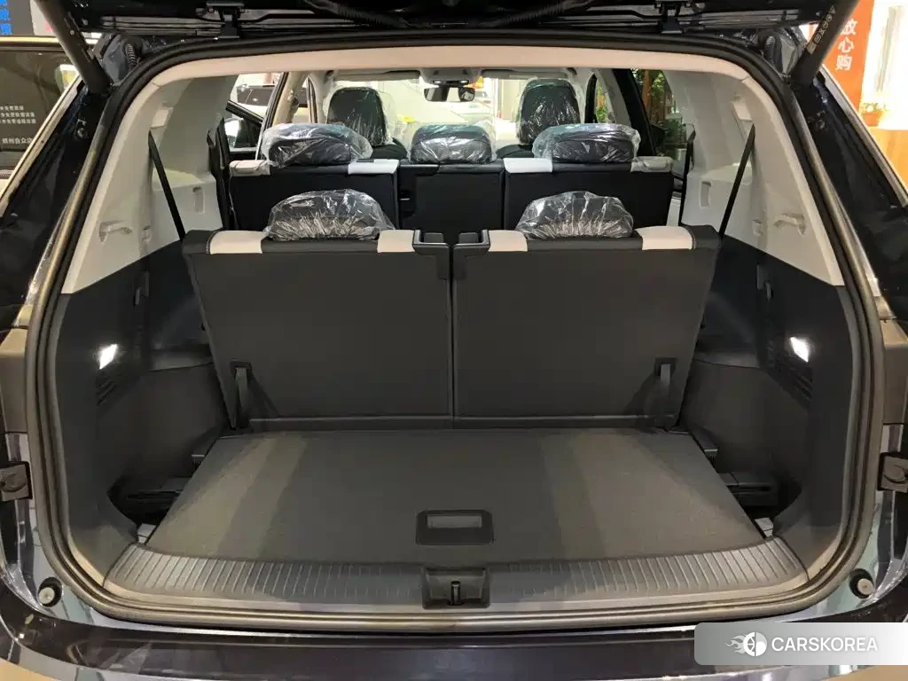 Volkswagen ID.6 CROZZ 2023 Синий из Китая, фото 5