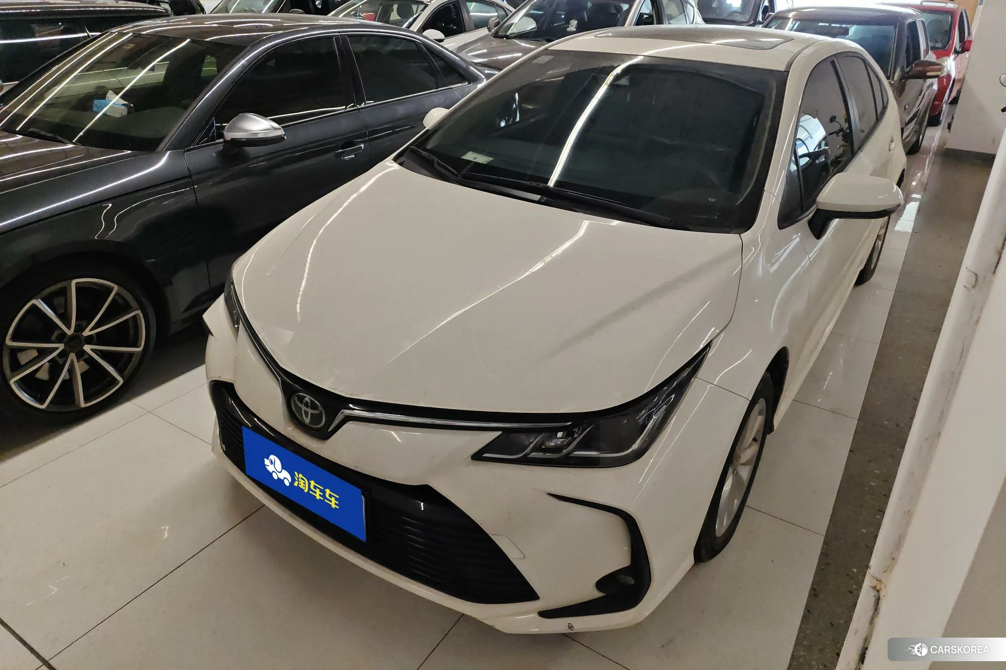 Toyota Corolla 2021 Белый из Китая, фото 5
