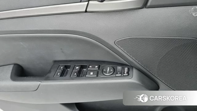 Hyundai Avante AD 2018 Белый из Кореи, фото 5