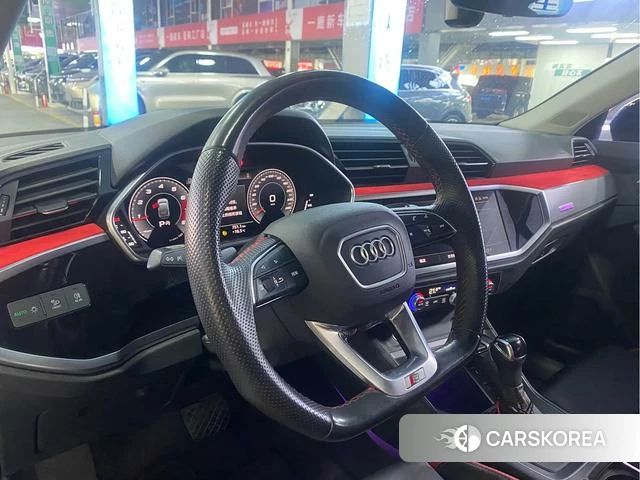 Audi Q3 Sportback 2023 Темно-серый из Китая, фото 5