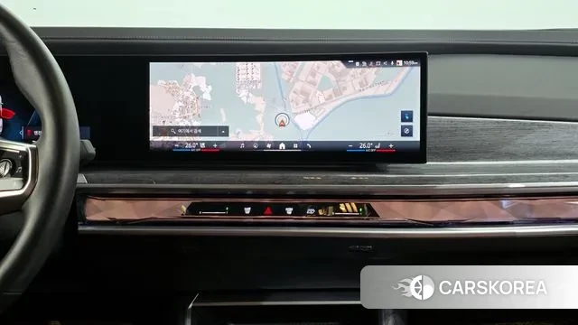 BMW i7 (G70) 2023 Белый из Кореи, фото 5