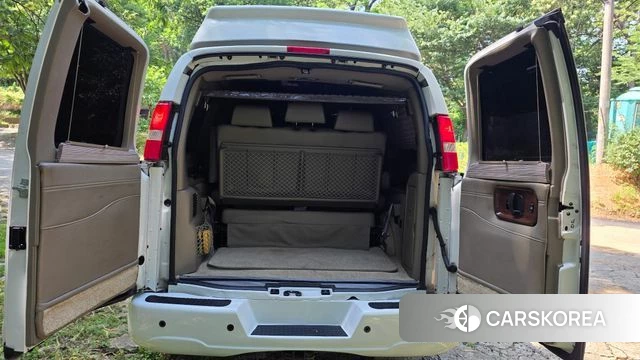 Chevrolet Express Van 2019 Белый из Кореи, фото 5
