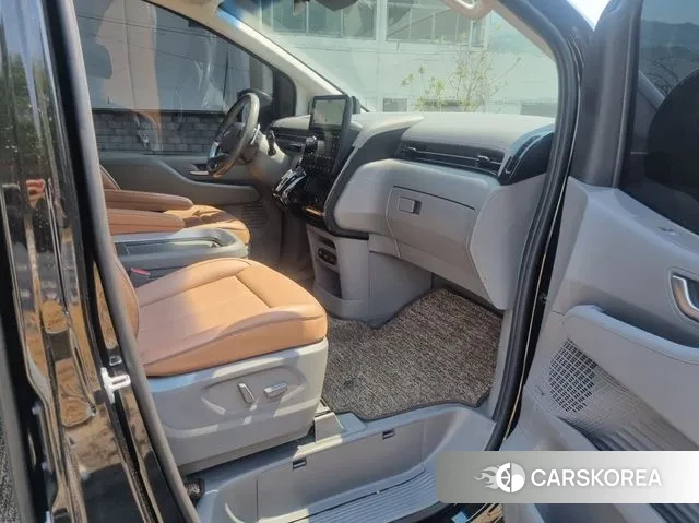 Hyundai Staria 2021 Черный из Кореи, фото 5