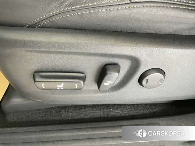 Toyota Prado 2019 Белый из Китая, фото 5