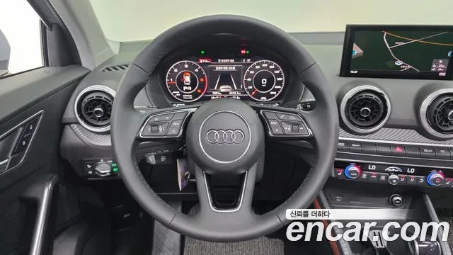 Audi Q2 2023 Светло-серебряный цвет из Кореи, фото 5