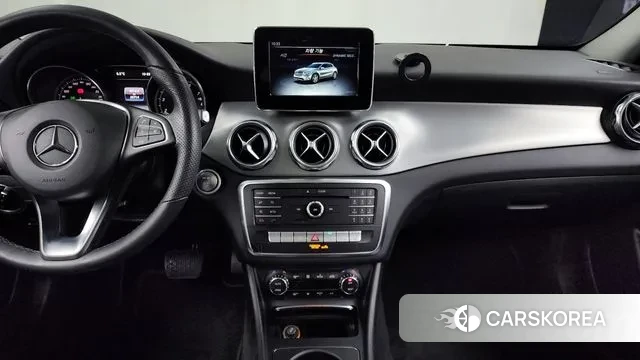 Mercedes-Benz GLA-Class X156 2018 Белый из Кореи, фото 5