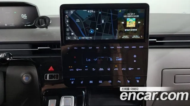 Hyundai Staria 2022 Белый из Кореи, фото 5