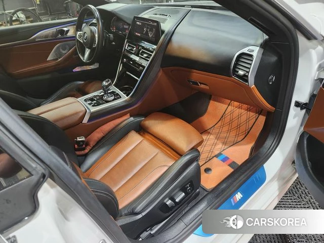 BMW 8 Series (G15) 2021 Белый из Кореи, фото 5