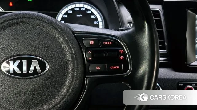 Kia Niro 2018 Белый из Кореи, фото 5