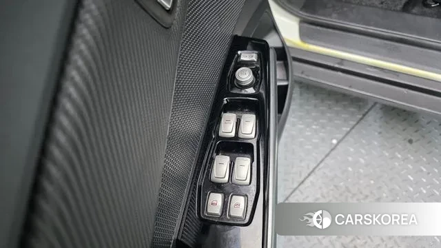 Ssangyong Tivoli Armor 2018 Белый из Кореи, фото 5