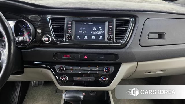 Kia The New Carnival 2019 Белый из Кореи, фото 5