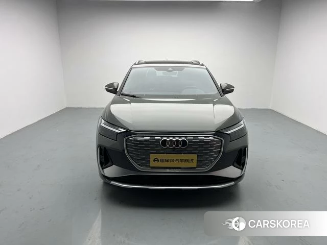 Audi Q4 e-tron 2023 Темно-серый из Китая, фото 5
