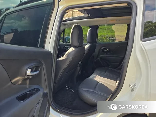 Jeep Renegade 2021 Белый из Кореи, фото 5