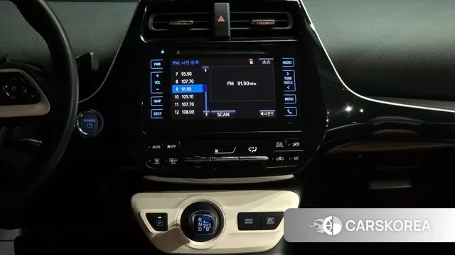 Toyota Prius 4th Generation 2018 Красный из Кореи, фото 5