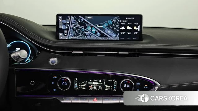 Genesis GV70 2023 Белый из Кореи, фото 5