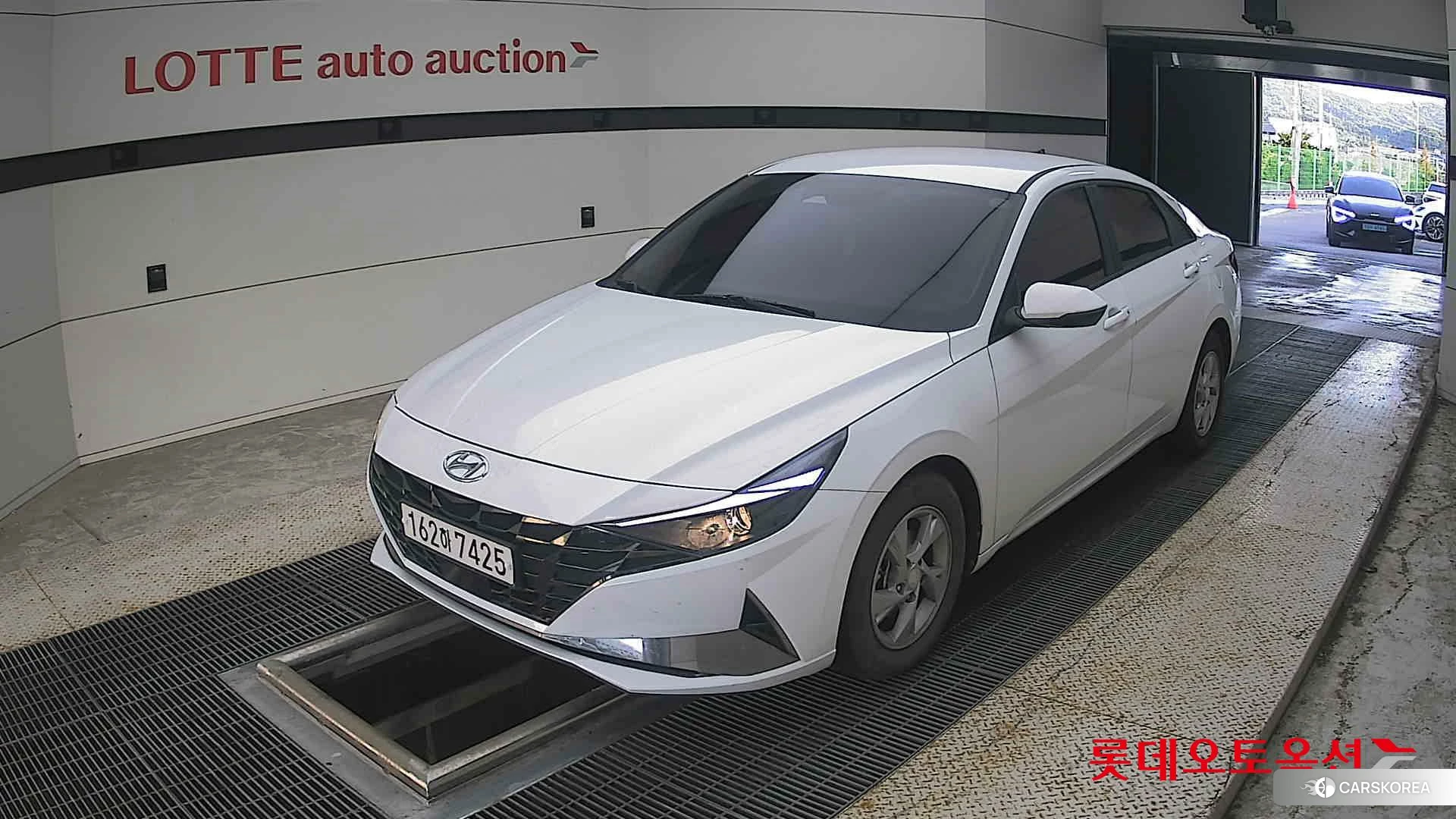 Hyundai Avante 2021 Polar White из Кореи, фото 5