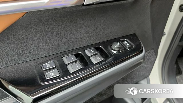 Ssangyong The New Torres 2024 Серебристо-серый из Кореи, фото 5