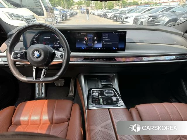 BMW 7 series 2023 Черный из Китая, фото 5