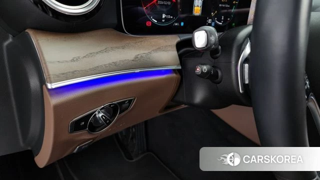 Mercedes-Benz E-Class W213 2022 Белый из Кореи, фото 5