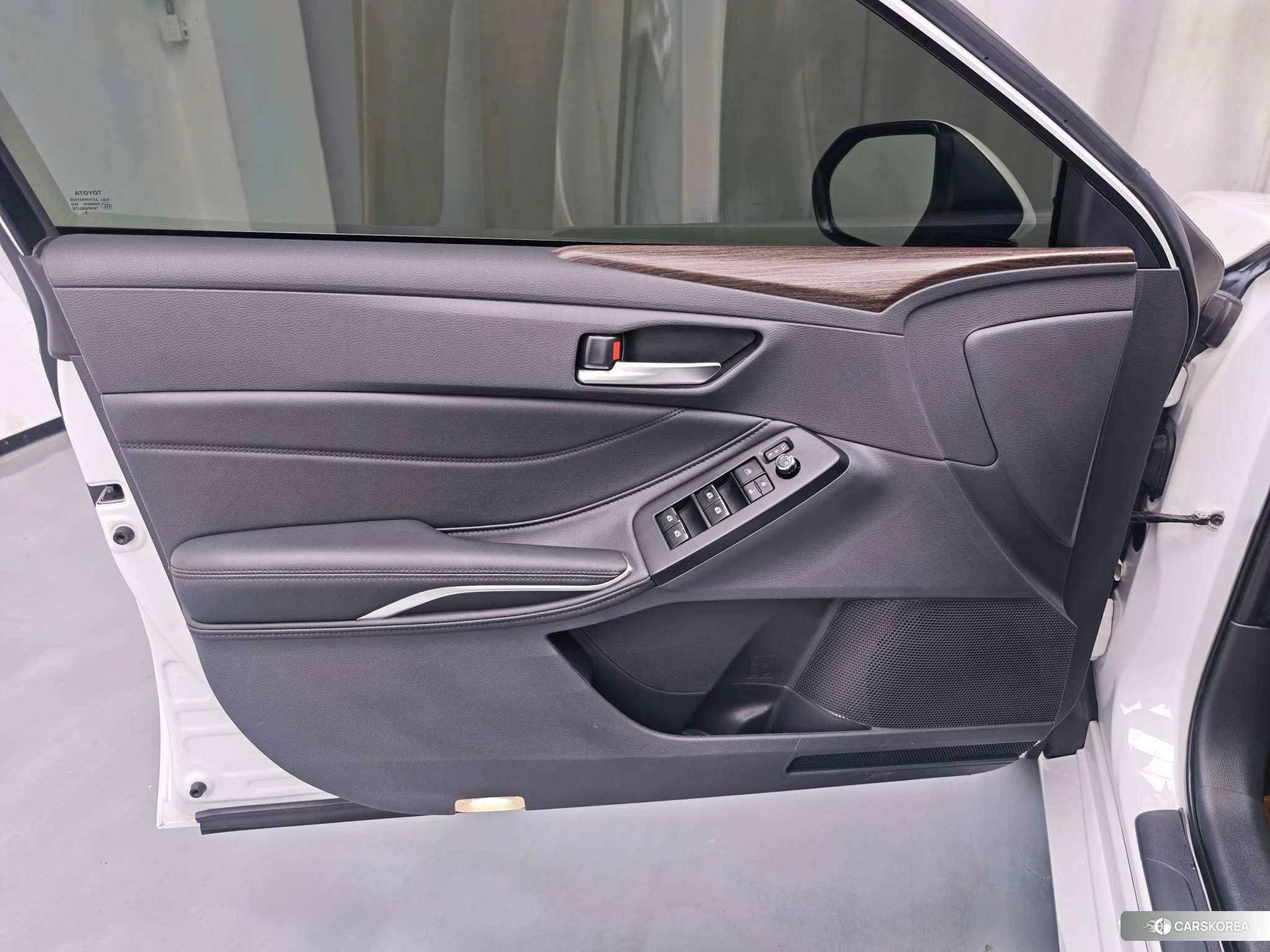 Toyota Asian dragon 2023 Белый из Китая, фото 5