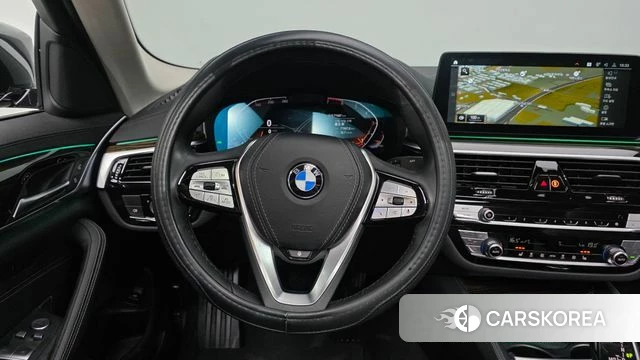 BMW 5 Series (G30) 2022 Черный из Кореи, фото 5