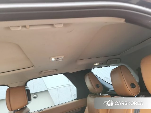 Land Rover Discovery 5 2018 Черный из Кореи, фото 5