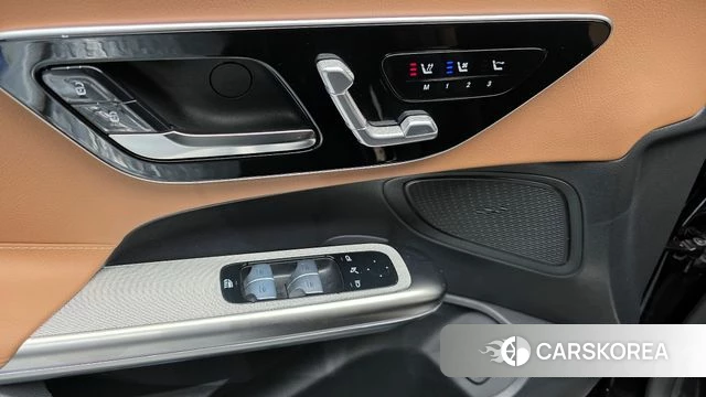 Mercedes-Benz CLE-Class C236 2025 Черный из Кореи, фото 5