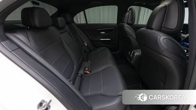 Mercedes-Benz C-Class W206 2026 Белый из Кореи, фото 5