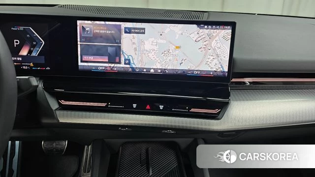 BMW 5 Series (G60) 2024 Светло-серебряный цвет из Кореи, фото 5