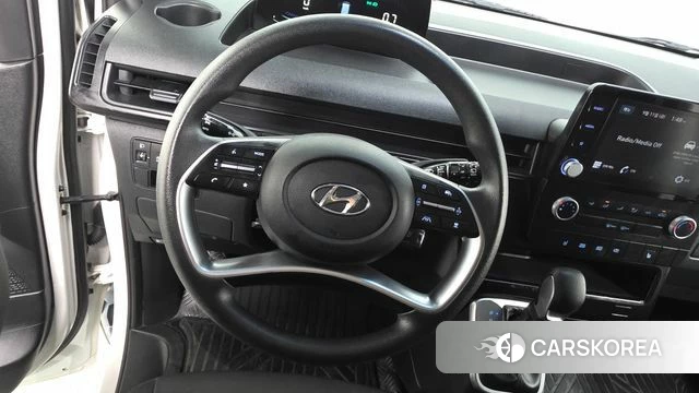 Hyundai Staria 2023 Белый из Кореи, фото 5