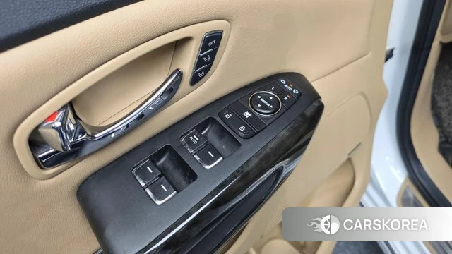 Kia The New Carnival 2018 Белый из Кореи, фото 5