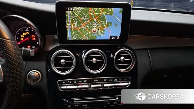 Mercedes-Benz C-Class W205 2018 Белый из Кореи, фото 5