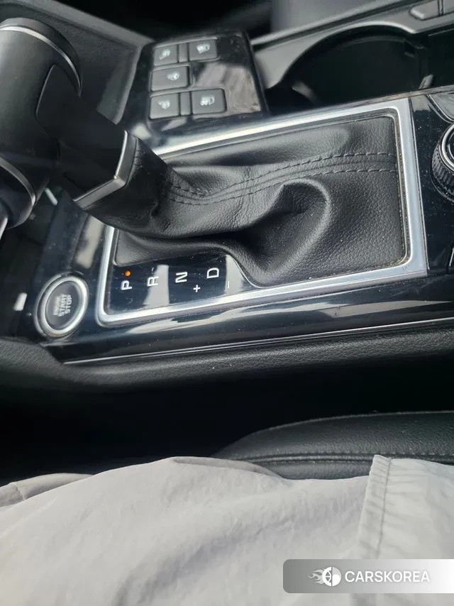 Kia Sportage 5th Generation 2022 Белый из Кореи, фото 5