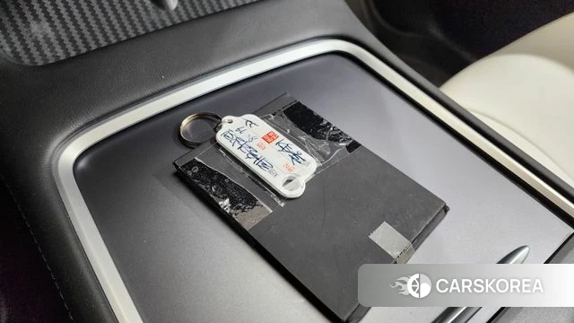 Tesla Model Y 2025 Белый из Кореи, фото 5