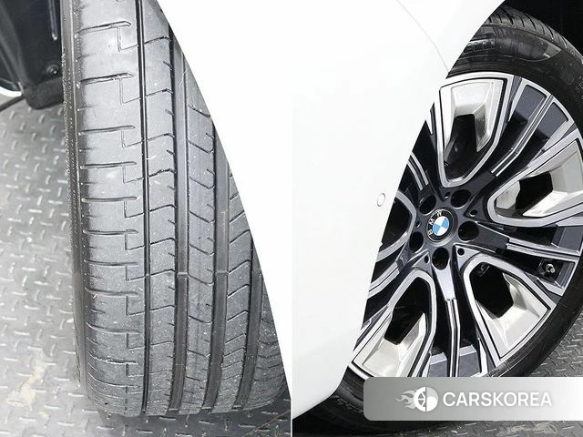 BMW 7 Series (G70) 2023 Белый из Кореи, фото 5