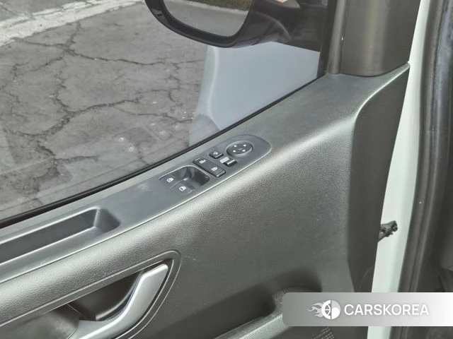 Hyundai Staria id 3982018 из Кореи 5