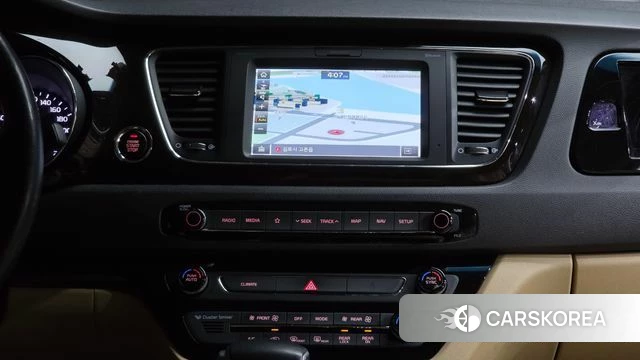 Kia The New Carnival 2018 Белый из Кореи, фото 5