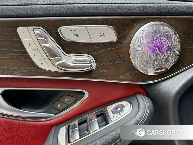 Mercedes-Benz GLC 2021 Черный из Китая, фото 5