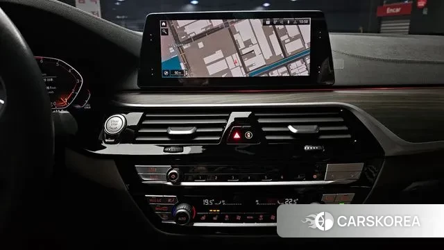 BMW 5 Series (G30) 2019 Серый из Кореи, фото 5