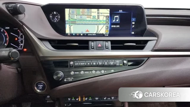 Lexus ES300h 7th generation 2019 Серебристо-серый из Кореи, фото 5