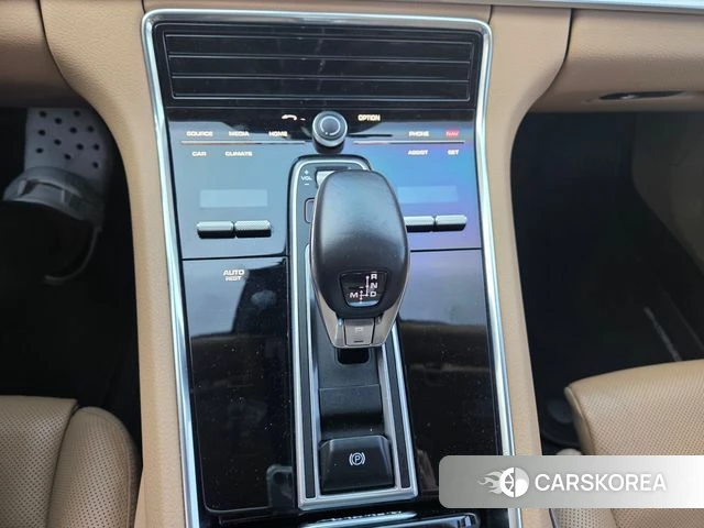 Porsche Panamera (971) 2020 Белый из Кореи, фото 5