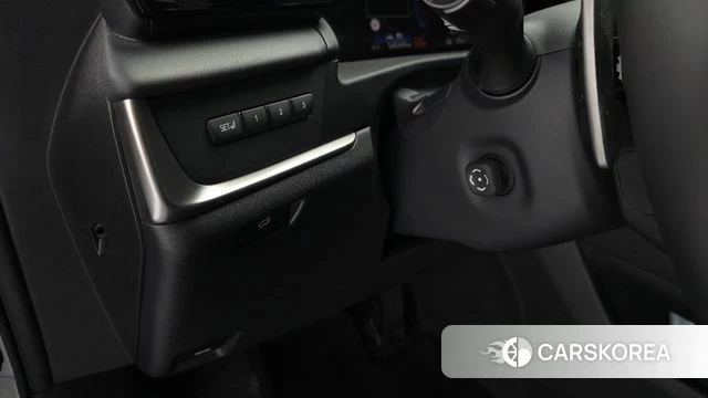 Lexus RZ450e 2023 Серебряный из Кореи, фото 5