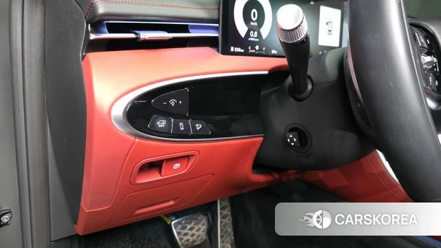 Genesis GV70 2024 Серый из Кореи, фото 5