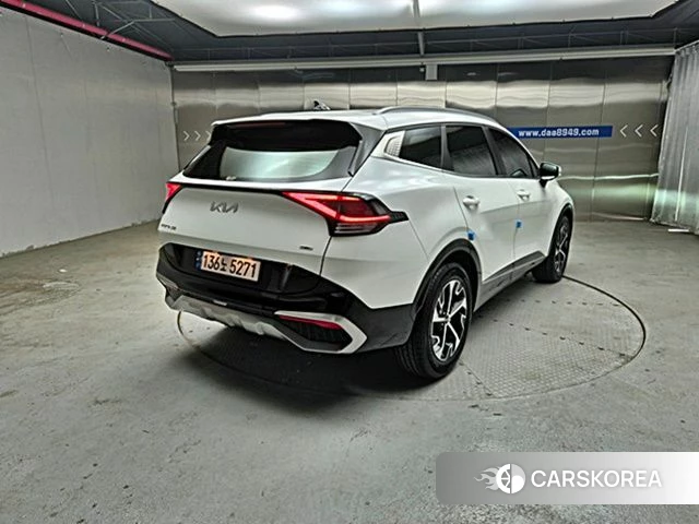 Kia Sportage 5th Generation Hybrid 2022 Белый из Кореи, фото 5