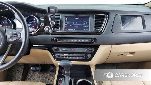 Kia The New Carnival 2018 Белый из Кореи, фото 5