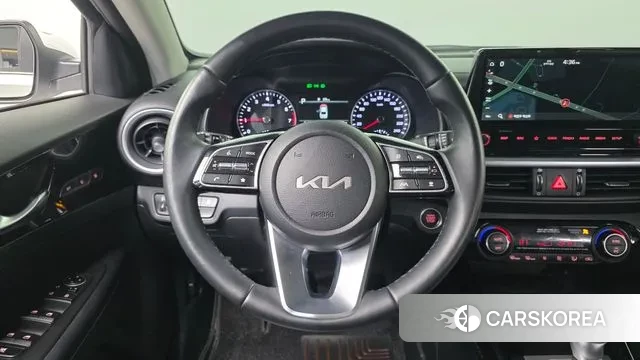 Kia The New K3 2nd generation 2022 Белый из Кореи, фото 5