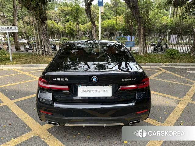 BMW 5 series 2023 Черный из Китая, фото 5