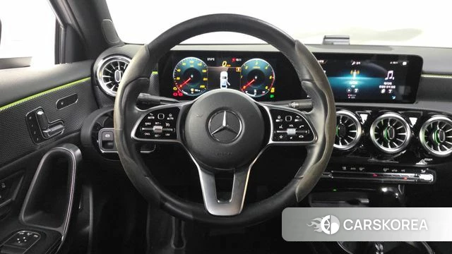 Mercedes-Benz A-Class W177 2021 Белый из Кореи, фото 5