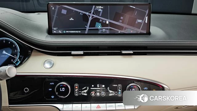 Genesis GV70 2023 Белый из Кореи, фото 5