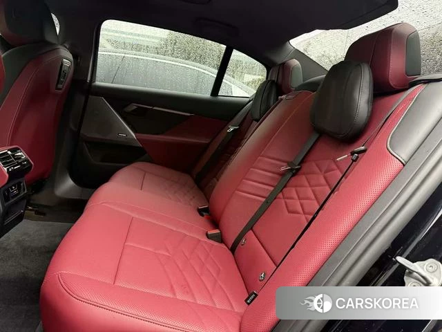 BMW i5 2025 Черный из Китая, фото 5